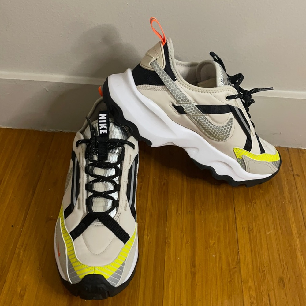 Nike TC 7900 LX